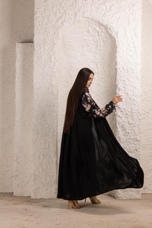Lily-Abaya (8)